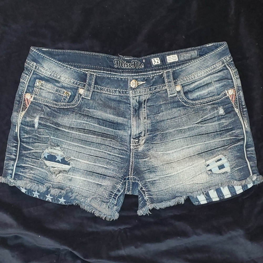 Miss Me stars and stripes shorts 32
